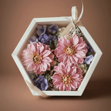 Цветы в коробке, 23 см.