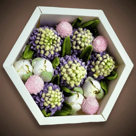 Цветы в коробке, 18 см.